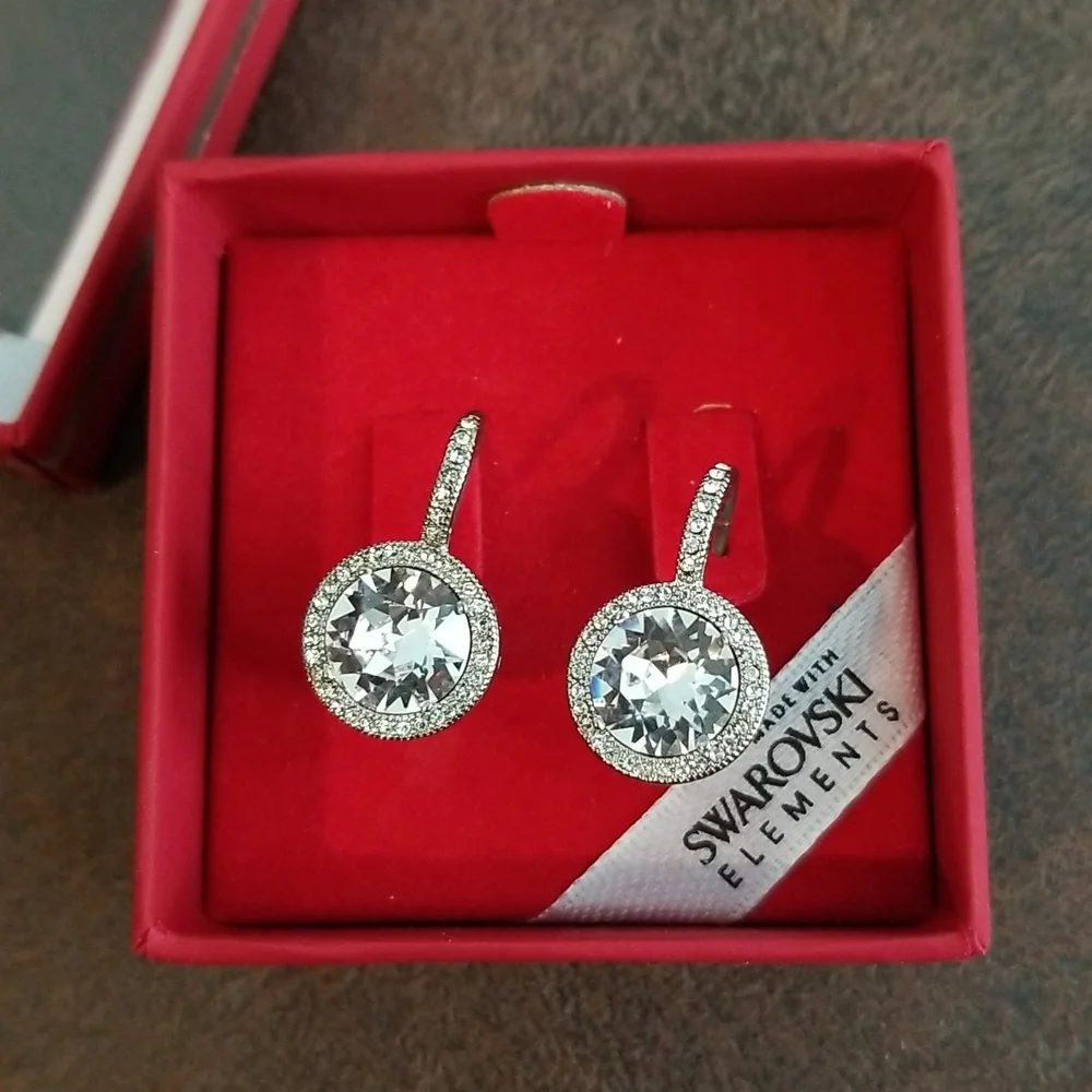 BRAND NEW Swarovski crystal earrings! - Picture 1 of 4